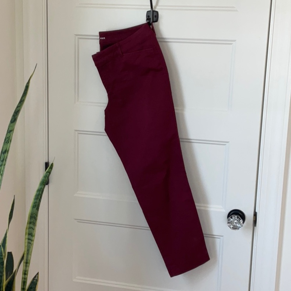 Old Navy Size 12 Burgundy Pixie Pants